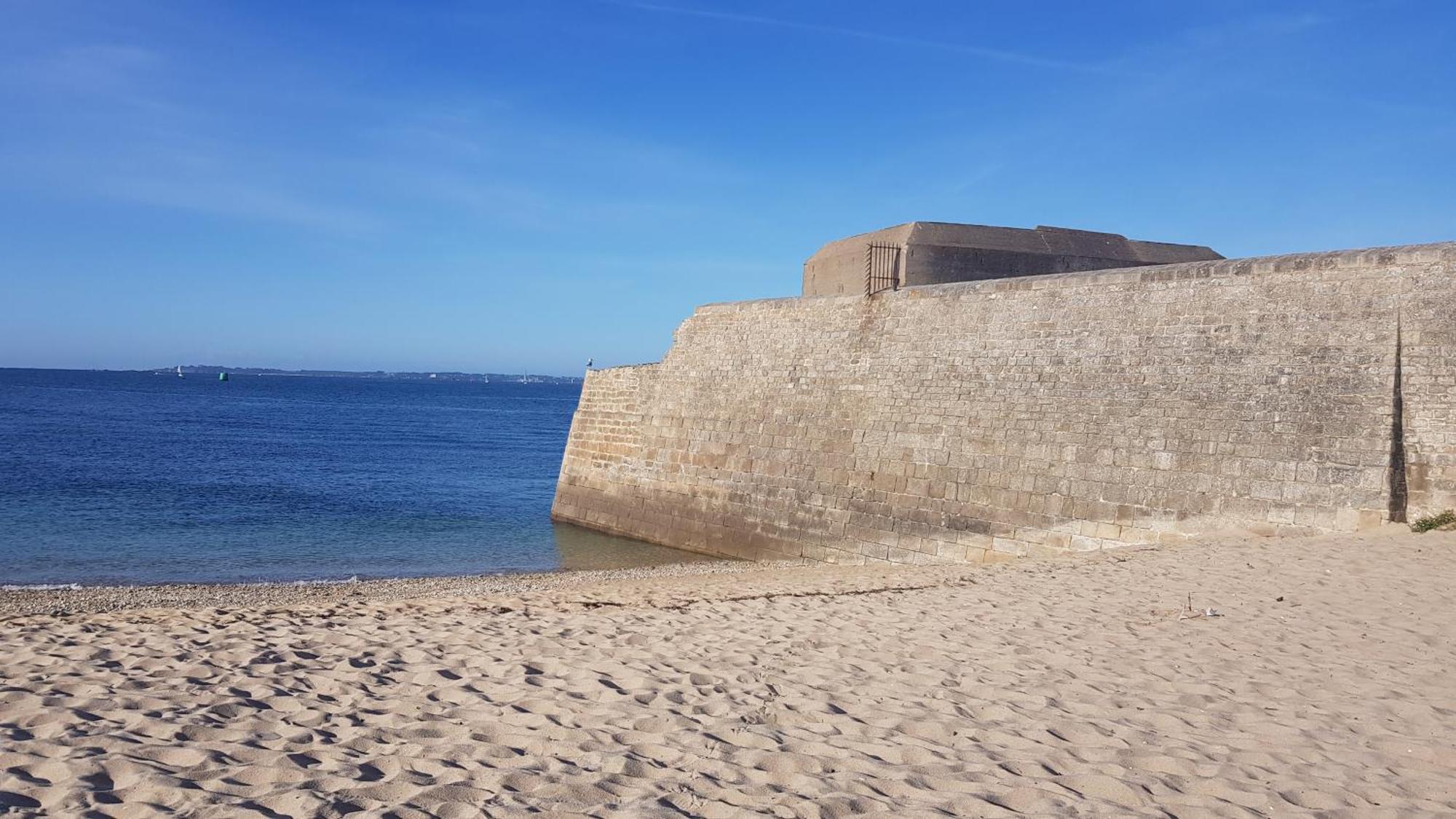 Location Saisonniere Pres De La Mer Avec Rooftop Riantec Exterior photo